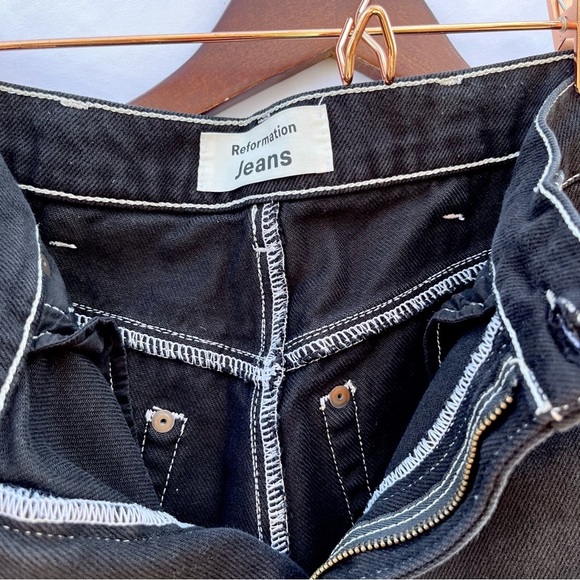REFORMATION | COWBOY HIGH RISE STRAIGHT JEANS IN BLACK WASH SIZE 26 - Picture 6 of 8